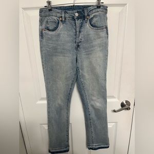 Blank NYC The Madison On The Edge High-Rise Crop. Size 28